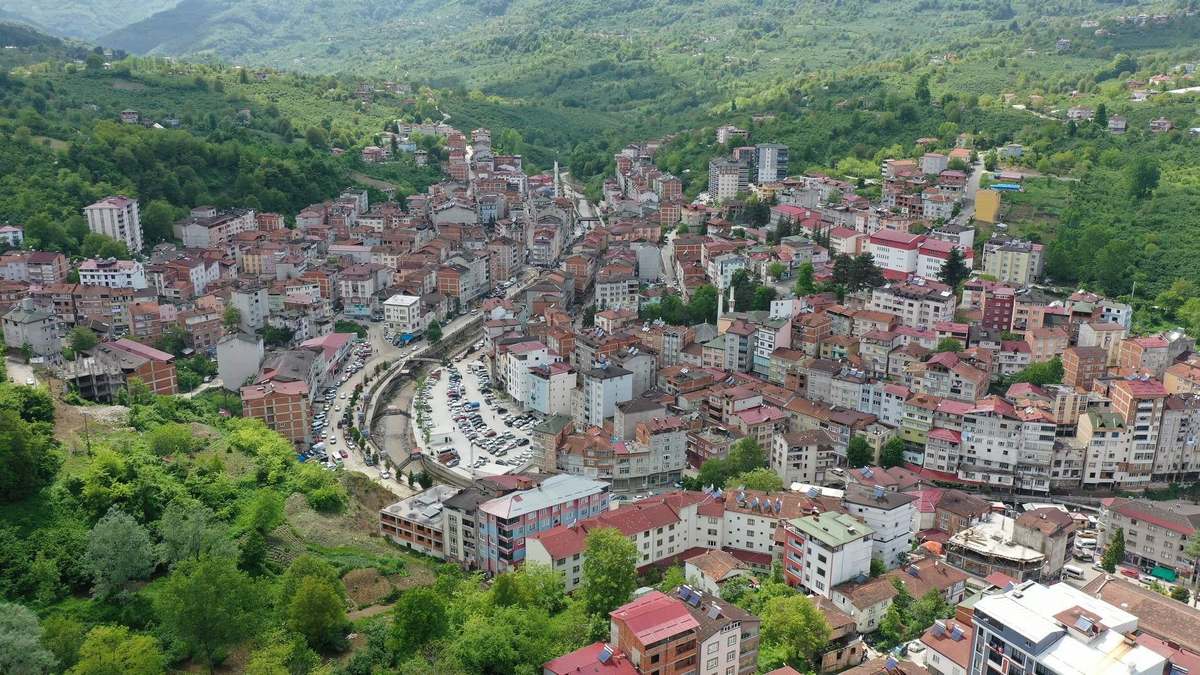 8 Çocuk Yapana İş, 10 Çocuk Yapana Sıfır Otomobil!